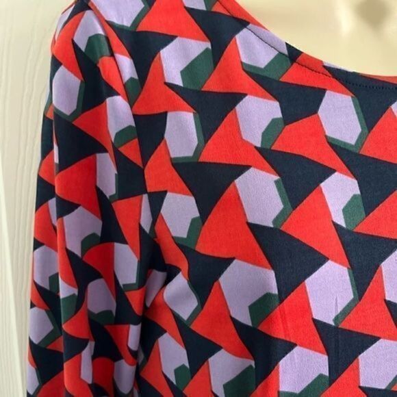 Tracy Negoshian Dress.Flowy. Red, blue and purple. Geometric. Size Medium - Picture 3 of 6